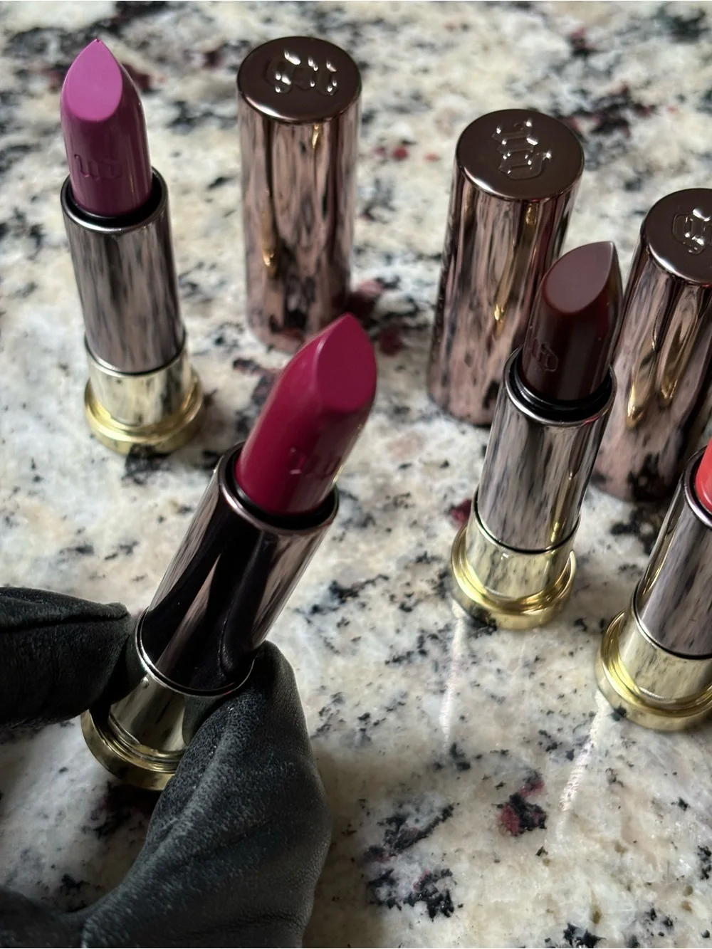 ✨New✨Urban Decay 4 Bundle Lipsticks: Bittersweet, Afterdark, Disturbed, Snitch